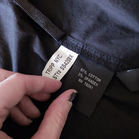 Vintage Tripp nyc goth Y2K black & burgundy spiderweb lace pleat skirt - Picture 6 of 7